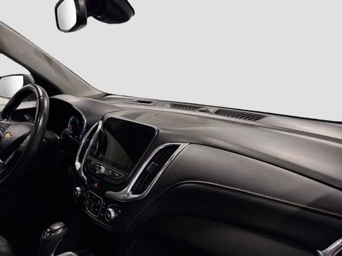 Used 2020 Chevrolet Equinox Premier AWD/4WD image 19