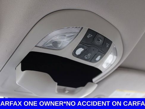 Used 2017 Chrysler Pacifica Touring-L image 46