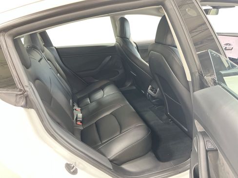 Certified 2022 Tesla Model 3 Performance AWD/4WD image 11
