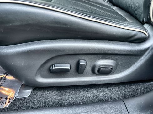 Used 2019 INFINITI QX60 Luxe w/ Essential Package image 14