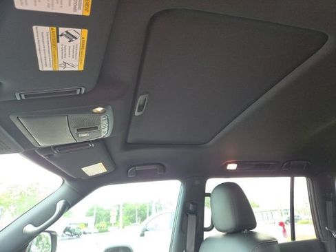 Used 2024 Nissan Armada SL w/ Midnight Edition Package RWD image 19
