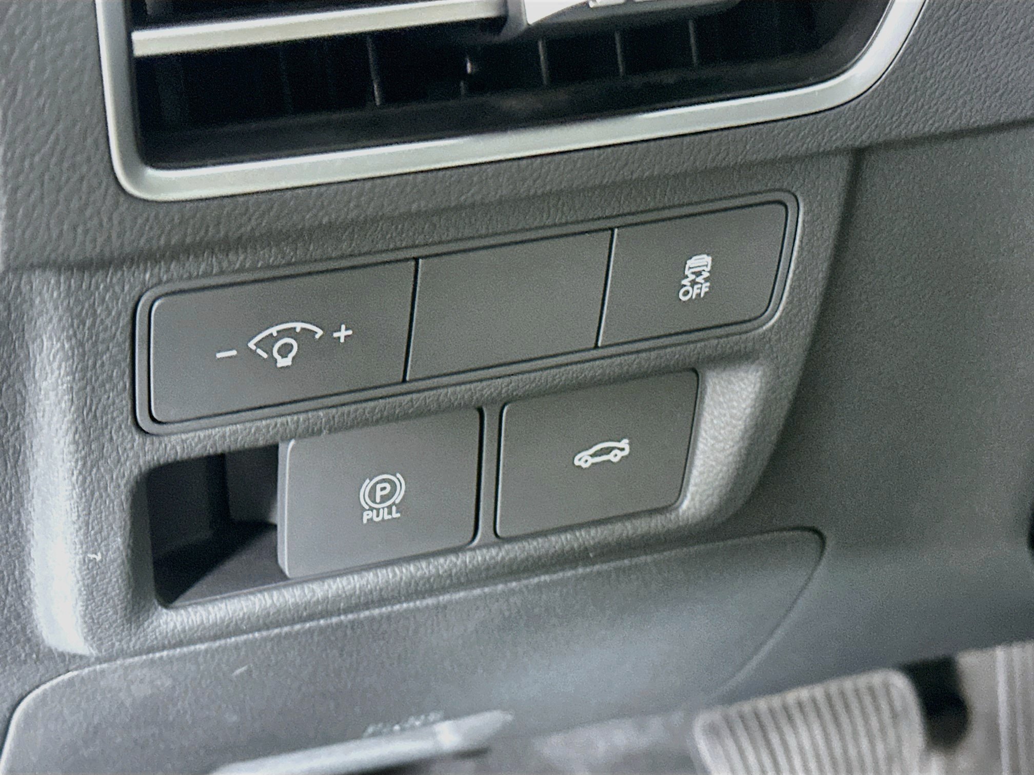 Used 2025 Hyundai Sonata SEL FWD image 17