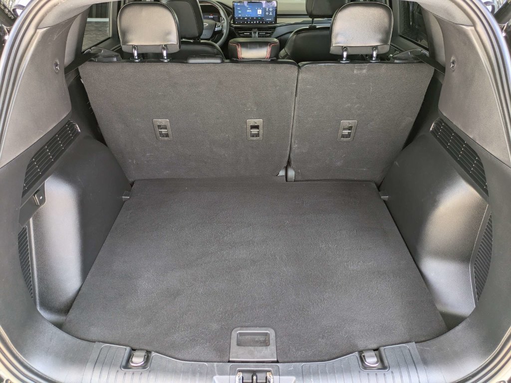 Used 2023 Ford Escape ST-Line w/ Tech Pack #1 FWD image 13