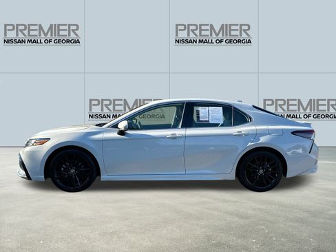 Used 2023 Toyota Camry XSE image 8