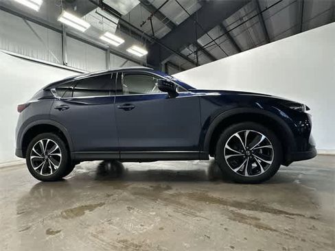 Used 2023 MAZDA CX-5 AWD 2.5 S w/ Premium Plus Pkg image 3