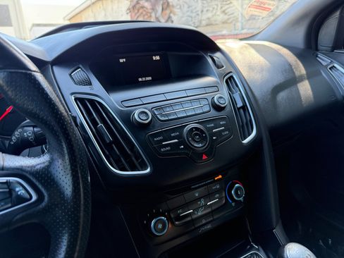 Used 2018 Ford Focus ST image 20