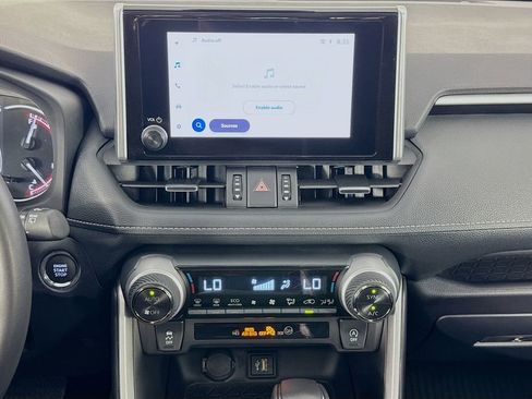 Used 2025 Toyota RAV4 XLE Premium image 30