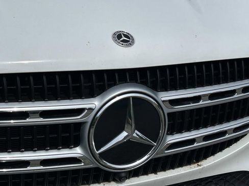 Used 2024 Mercedes-Benz GLE 450e 4MATIC image 11