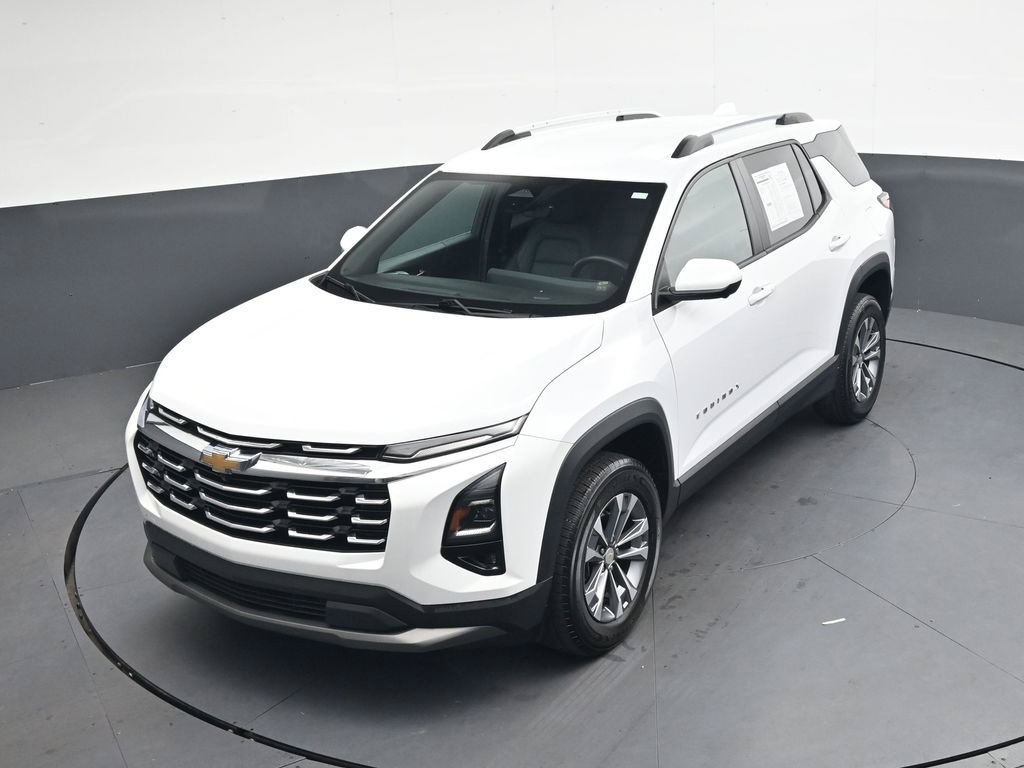 Used 2025 Chevrolet Equinox LT w/ Convenience Package II FWD image 33