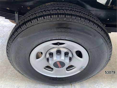 Used 2019 GMC Savana 3500 w/ Power Convenience Package RWD image 25