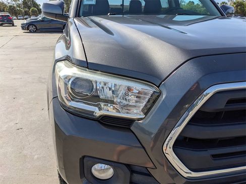 Used 2016 Toyota Tacoma SR5 image 11