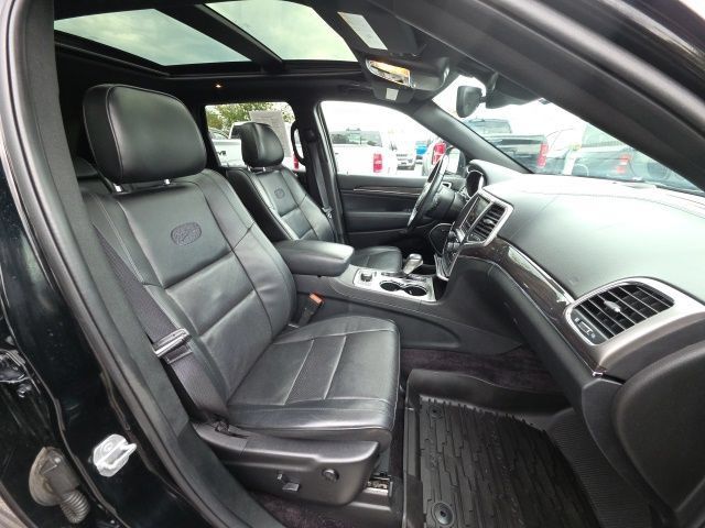 Used 2018 Jeep Grand Cherokee Overland AWD/4WD image 14