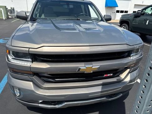 Used 2017 Chevrolet Silverado 1500 LT w/ All Star Edition AWD/4WD image 4
