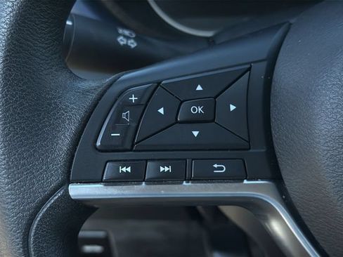 Used 2025 Nissan Versa SV FWD image 26