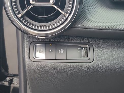 New 2026 Chevrolet Equinox LT w/ Convenience Package II image 25