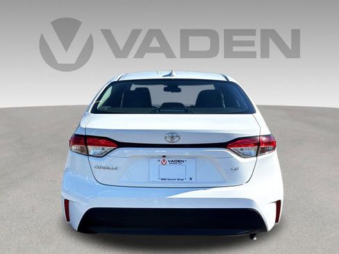 Used 2023 Toyota Corolla LE FWD image 19