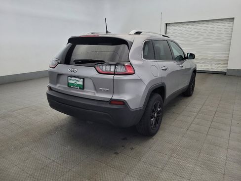 Used 2019 Jeep Cherokee Latitude Plus image 9