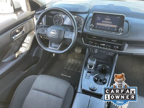Certified 2025 Nissan Rogue SV AWD/4WD image 15