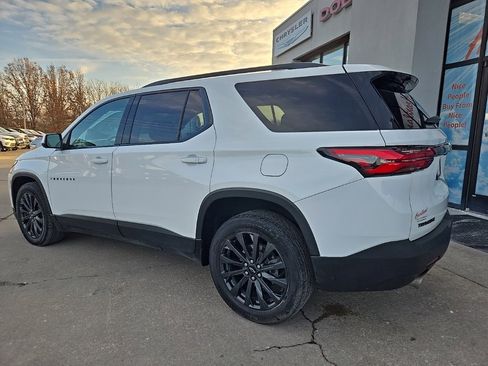 Used 2022 Chevrolet Traverse RS image 6