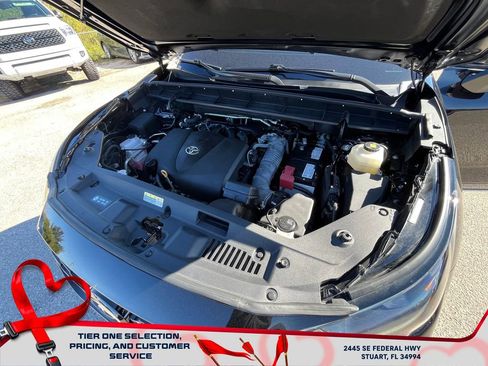 Used 2022 Toyota Highlander XSE image 23