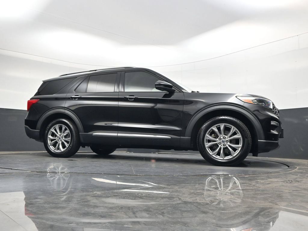 Used 2021 Ford Explorer Limited w/ Equipment Group 301A AWD/4WD image 41