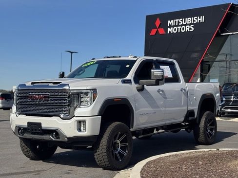 Used 2022 GMC Sierra 3500 Denali w/ Snow Plow Prep/Camper Package image 9