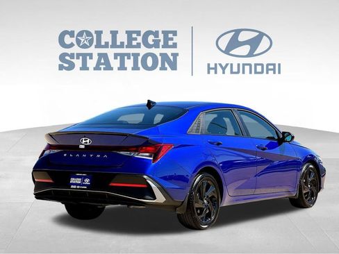Used 2026 Hyundai Elantra Sport FWD image 10