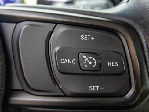 Used 2023 Jeep Wrangler Unlimited w/ Cold Weather Group AWD/4WD image 32