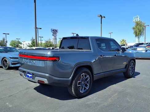 Used 2022 Rivian R1T Adventure AWD/4WD image 6