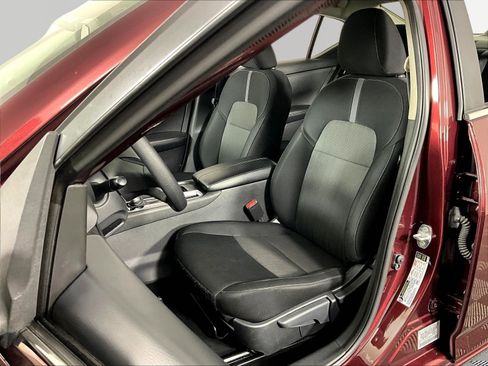 Certified 2024 Nissan Sentra SV FWD image 21