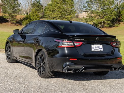 Used 2023 Nissan Maxima SR w/ Sport Mat Group image 4