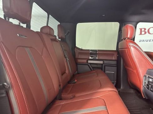 Used 2022 Ford F350 Platinum w/ FX4 Off-Road Package image 18