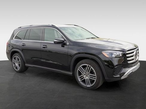 Certified 2025 Mercedes-Benz GLS 450 4MATIC image 12