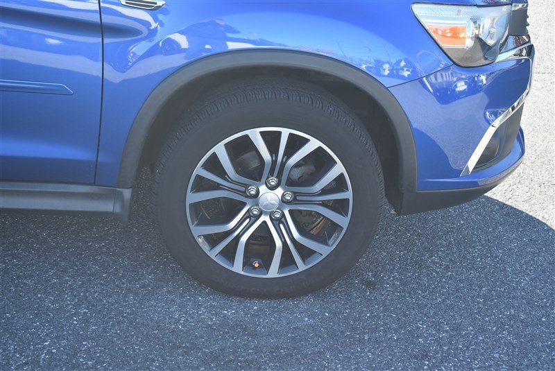 Used 2017 Mitsubishi Outlander Sport SE AWD/4WD image 3