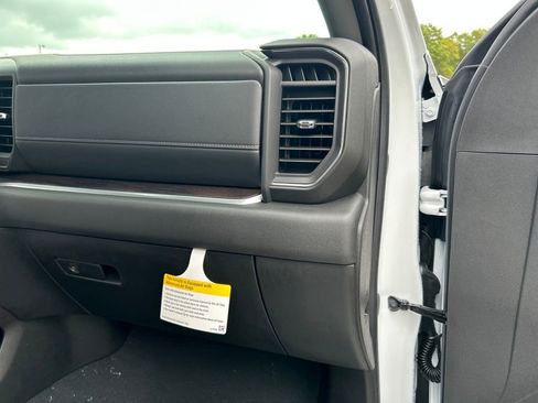 New 2026 GMC Sierra 2500 SLT w/ SLT Premium Package image 30