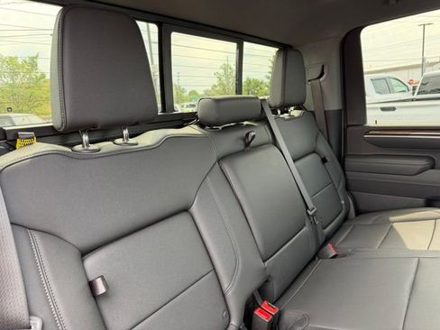 Used 2025 Chevrolet Silverado 2500 LT w/ Trail Boss Package AWD/4WD image 14