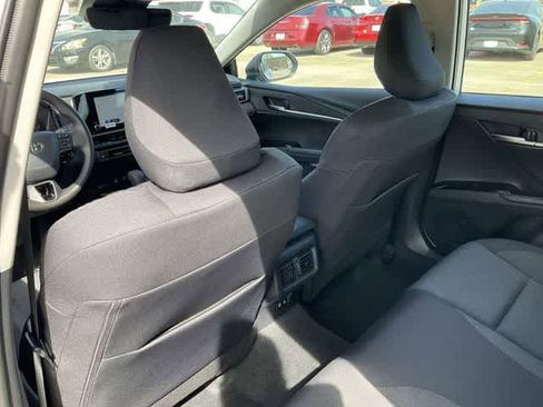 Used 2026 Toyota Camry LE w/ Convenience Package image 14