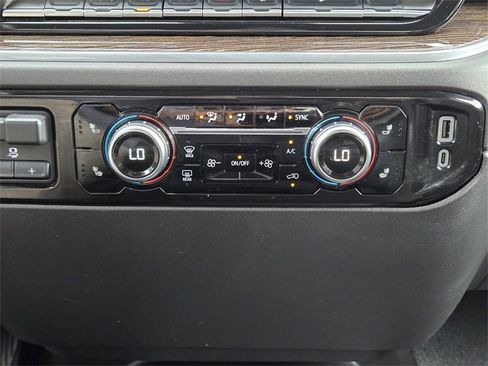 Used 2023 GMC Sierra 1500 SLE w/ X31 Off-Road Package image 20