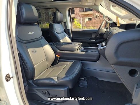 New 2025 Ford Expedition Platinum w/ Driver's Package image 12