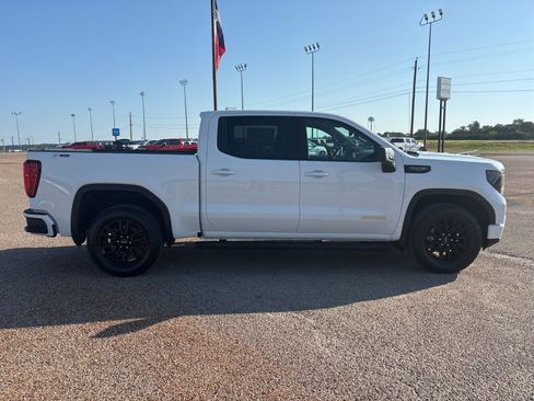 New 2026 GMC Sierra 1500 Elevation w/ Preferred Package image 18