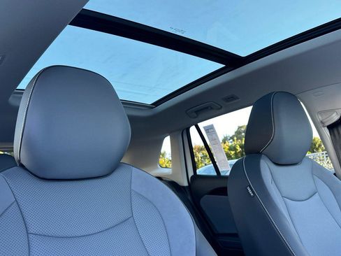 New 2026 Volkswagen Tiguan SE image 16