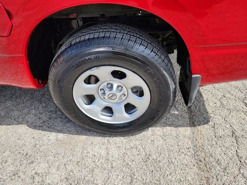 Used 2023 Nissan Titan S w/ S Utility Package image 24