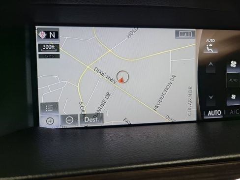 Used 2016 Lexus LS 460 AWD w/ Comfort Package image 33