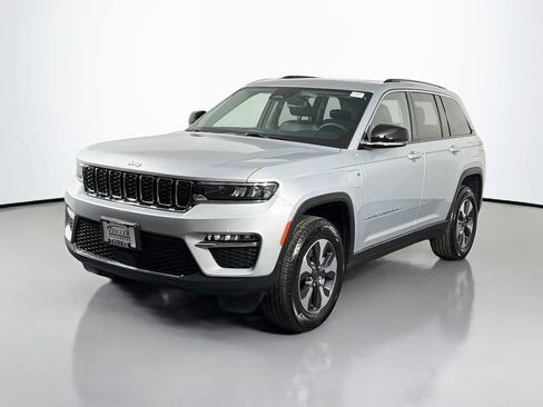 Used 2022 Jeep Grand Cherokee Limited 4xe AWD/4WD image 3