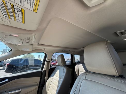 Used 2018 Ford Escape SEL AWD/4WD image 15