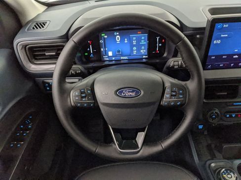 New 2025 Ford Maverick Lariat w/ Black Appearance Package image 16