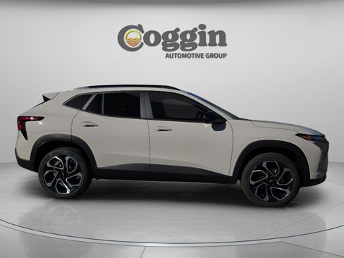 New 2026 Chevrolet Trax RS w/ Driver Confidence Package image 7