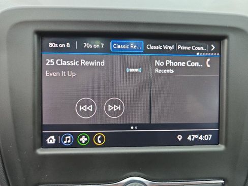 Used 2021 Chevrolet Equinox LT image 25