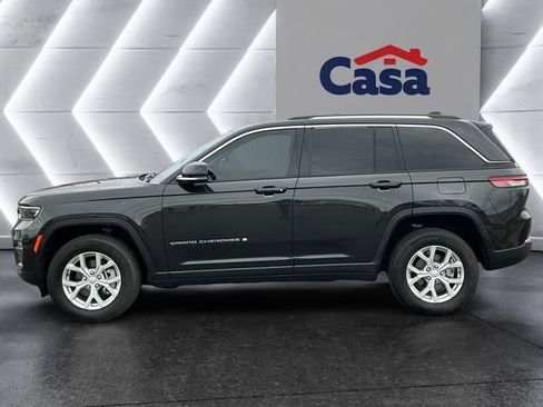 Used 2024 Jeep Grand Cherokee Limited image 4