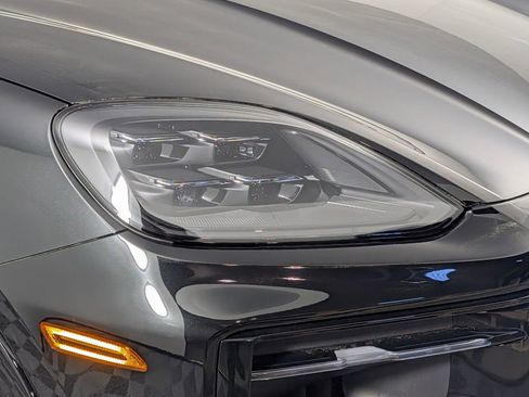 New 2026 Porsche Cayenne GTS image 15